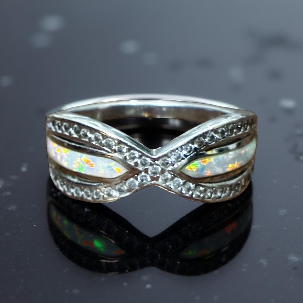 Sterling Silver Ring with Inset Stones - Picture 3 of 4